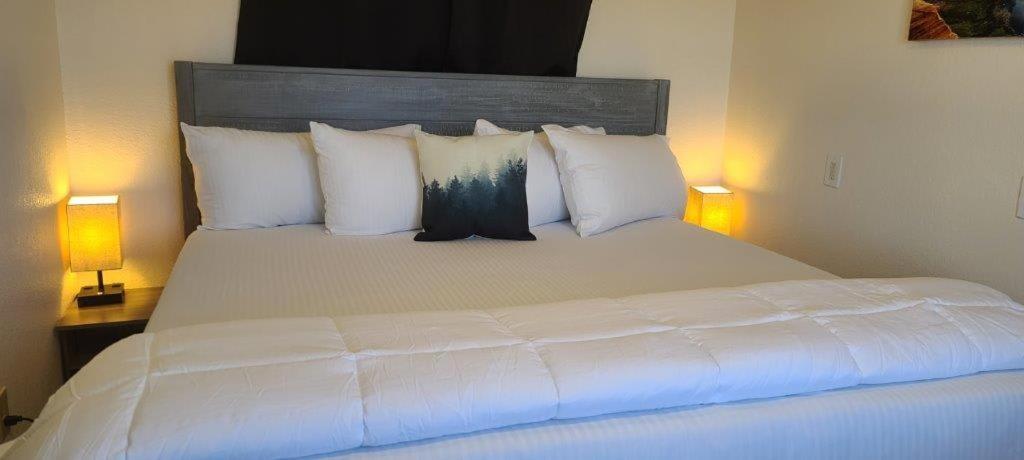 ואלה 069B Comfortable Suite With Kitchenette And King Bed Near South Rim Sleeps 4 מראה חיצוני תמונה