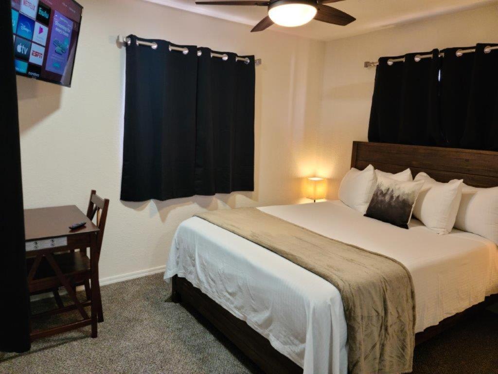 ואלה 069B Comfortable Suite With Kitchenette And King Bed Near South Rim Sleeps 4 מראה חיצוני תמונה