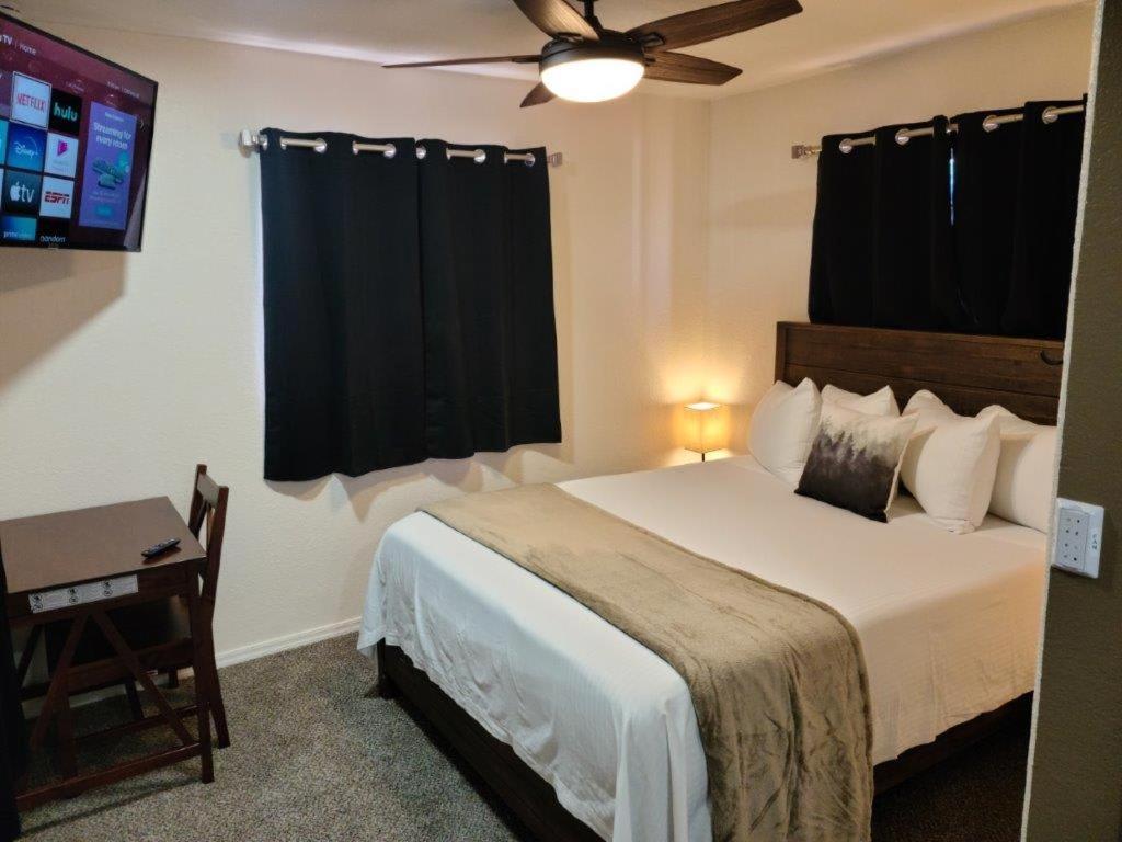 ואלה 069B Comfortable Suite With Kitchenette And King Bed Near South Rim Sleeps 4 מראה חיצוני תמונה